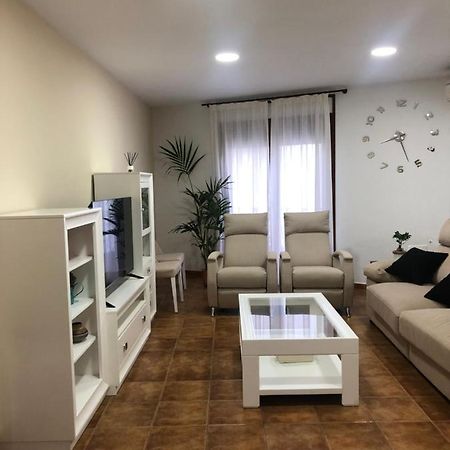 Appartement Piso Nuevo Plaza De La Constitucion Sta Cruz De La Zarza à Santa Cruz de la Zarza Extérieur photo