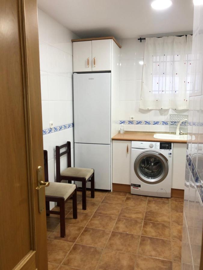 Appartement Piso Nuevo Plaza De La Constitucion Sta Cruz De La Zarza à Santa Cruz de la Zarza Extérieur photo