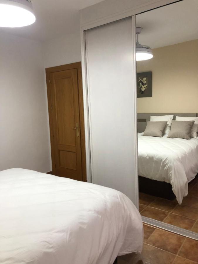 Appartement Piso Nuevo Plaza De La Constitucion Sta Cruz De La Zarza à Santa Cruz de la Zarza Extérieur photo