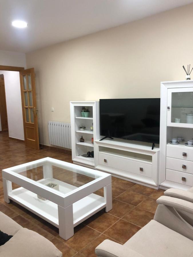 Appartement Piso Nuevo Plaza De La Constitucion Sta Cruz De La Zarza à Santa Cruz de la Zarza Extérieur photo